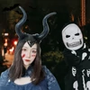 Kép 6/8 - Halloween fekete hosszú szarvak cosplay jelmez királynő szarvak kalap boszorkány fejdísz lányoknak női dekoráció