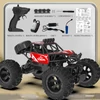 Kép 6/6 - 2,4 GHz-es 4WD terepfém ötvözetű mászóautó kettős vezérlési mód távirányítóval, karórával - Piros, 3 akkumulátor