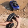 Kép 5/8 - 1:16 2,4 GHz-es 4WD távirányítós terepjáró elektromos autó - Kék, 1 akkumulátor