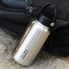 Kép 13/18 - TOMSHOO 1050 ml-es rozsdamentes acél szivárgásmentes sportpalack szabadtéri kempingezéshez túrázáshoz, hátizsákkal, kerékpározáshoz, fitneszhez