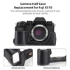 Kép 4/8 - Félkamera tok Fuji XS10-hez, PU bőr, vállpánttal, nyitható aljjal, markolattal, védőtok - Fekete