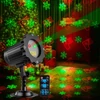 Kép 2/6 - 10 mintás LED vetítőfény távirányítóval, piros és zöld csillagokkal, kültéri és beltéri karácsonyi dekorációhoz