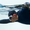 Kép 6/7 - SHOKZ OpenSwim Pro nyitott fülhallgató, csontvezetéses sport fejhallgató, IP68 vízálló, Bluetooth+MP3, 9 óra üzemidő - Narancs