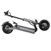 Kép 8/20 - APEFOX T90 elektromos roller – 2×2100W motor, 60V 31,2Ah akkumulátor, 13” kerék, 85 km/h, 100 km hatótáv, hidraulikus fékek, prémium felfüggesztés