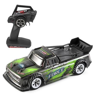 WLtoys 284131 1/28 rövid teherautó 2,4 GHz-es RC versenyautó 30 km/h sebességű RTR fém alvázzal