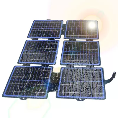 30 W-os hordozható napelemes IPX6 vízálló ETFE monokristályos összecsukható napelemes töltő - Kék