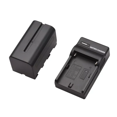 NP-F750/ NP-F770 fényképezőgép akkumulátor és töltő készlet, 1 db 7,2 V 5200 mAh nagyméretű újratölthető akkumulátor USB-kábellel