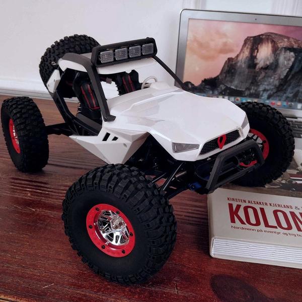 WLtoys XK 12429 1:12 RC lánctalpas autó - Fehér