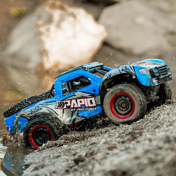 YDJ-D843-YW 2,4 GHz-es 4WD távirányítós 40km/h terepjáró teherautó - Kék, 2 akkumulátor