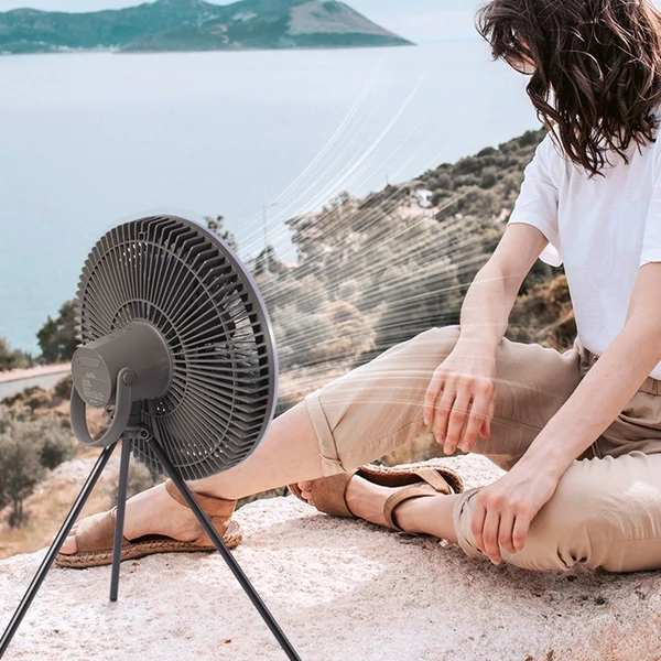 2 az 1-ben kempingventilátor lámpás mágneses távirányítóval, levehető állványos időzítő funkcióval kempingezési horgászathoz hátizsákkal -  Szürke