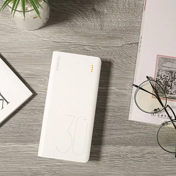 ROMOSS Sense 8+ Power Bank 30000mAh QC PD 3.0 hordozható külső gyorstöltő - Fehér