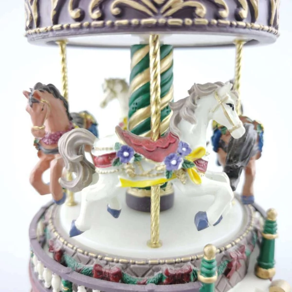 Carousel Music Box karácsonyi ajándék kreatív kézműves gyanta dísz