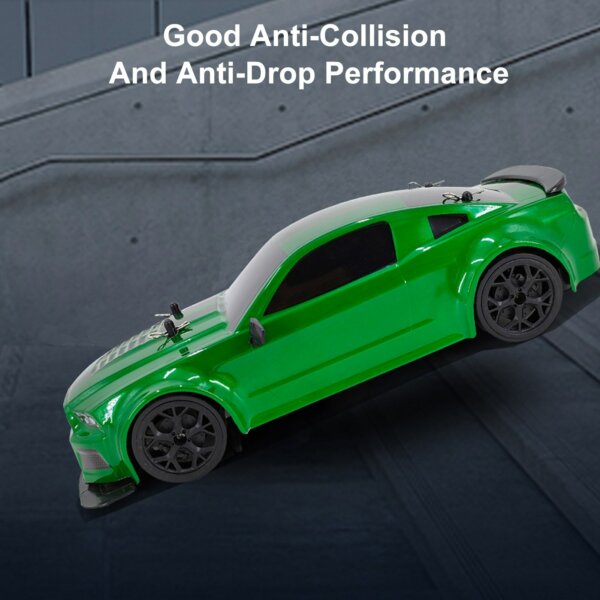 1:14 2,4 GHz 20 km/h Távirányítós autó Négykerék-meghajtású Drift versenyautó - Zöld, 1 akkumulátor