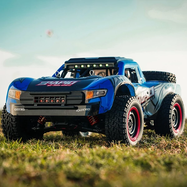YDJ-D843-YW 2,4 GHz-es 4WD távirányítós 40km/h terepjáró teherautó - Kék, 1 akkumulátor