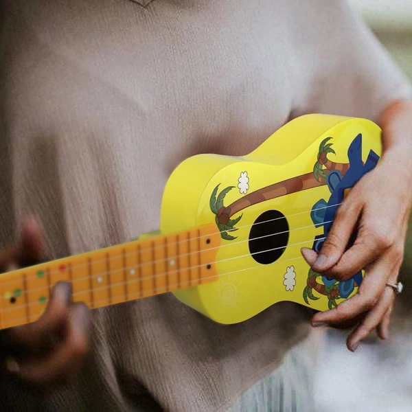 MU2110 21 hüvelykes gyerek Ukulele 12-es fogólappal és tartós fehér nylon húrokkal, teljes fa hordótesttel, 1 csákóval - Sárga