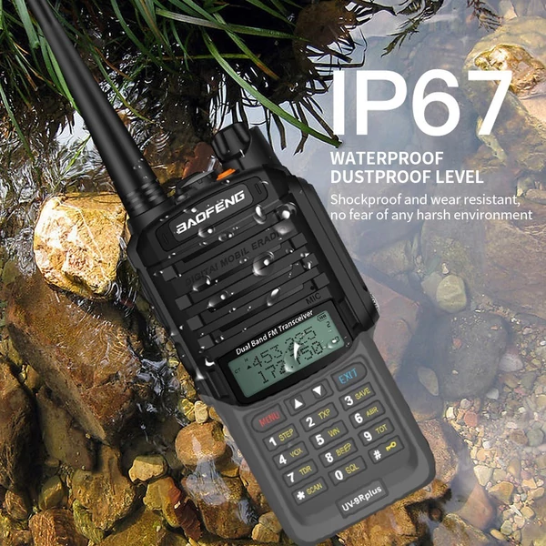 BAOFENG UV-9R Plus hordozható kétirányú rádió, kétsávos kézi walkie-talkie FM adó-vevő IP67 vízálló porálló