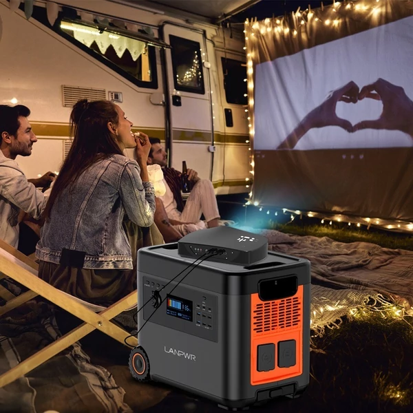 LANPWR D5 2500 W 2160 Wh LifePo4 napelem generátor 15 W vezeték nélküli töltés 14 aljzattal AC gyorstöltés erkélyes napelemes rendszerhez, kempingezéshez, lakóautó kiránduláshoz, szabadtéri partihoz, otthoni használatra