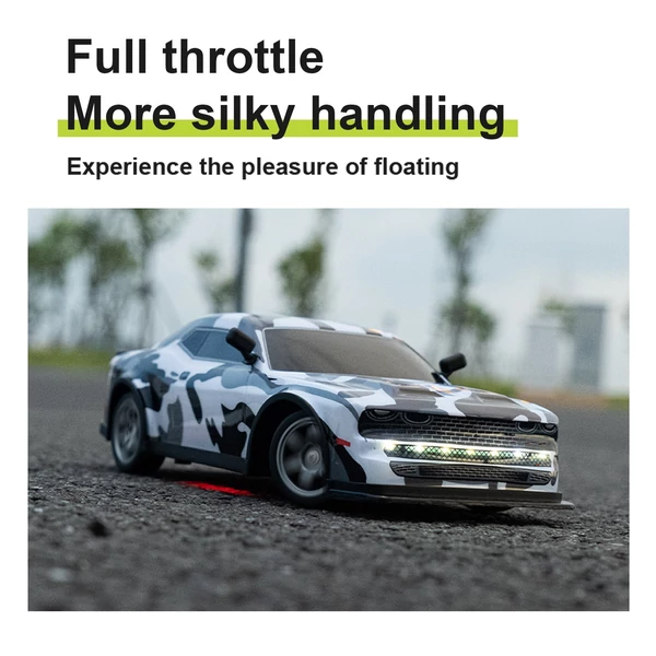 1/16 2,4 GHz-es távirányítós 4WD versenyautó - Terepszínű, 2 akkumulátor