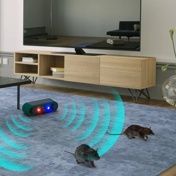 Napenergiás állatriasztó mozgásérzékelővel IP55