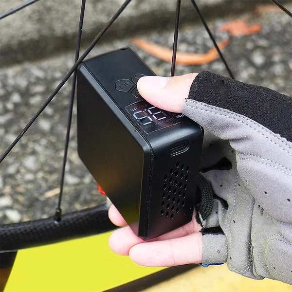 Hordozható elektromos 150PSI akkus légszivattyú, nagynyomású digitális kijelzős gumiabroncsfújó