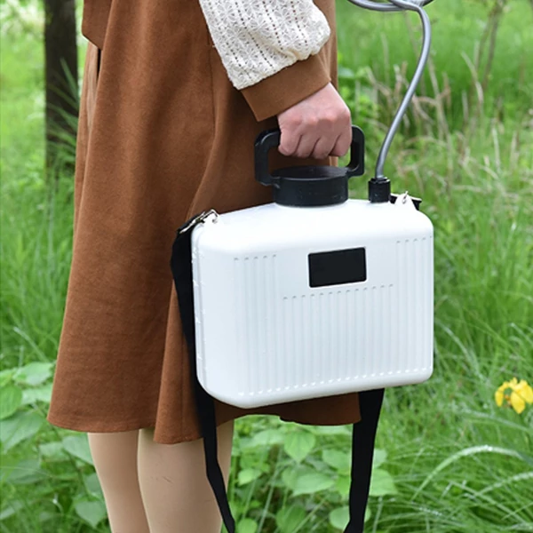 Válltípus, elektromos kertészeti sprinkler, kerti növények öntözőkészülék - Kék