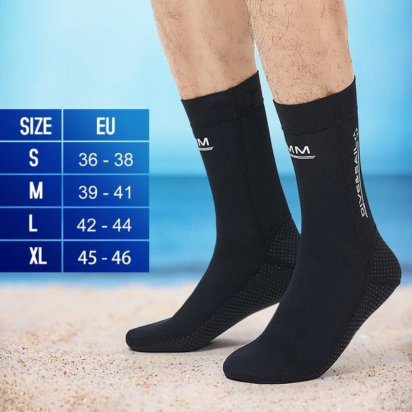 Csúszásgátló 3 mm-es neoprén búvárzokni férfiaknak, nőknek - S méret