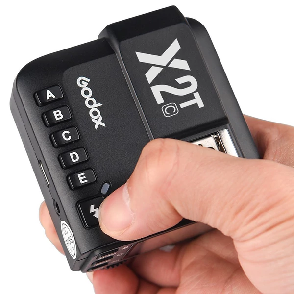 Godox X2T-C E-TTL II vezeték nélküli vaku indító 1/8000s HSS 2.4G vezeték nélküli kioldó jeladó