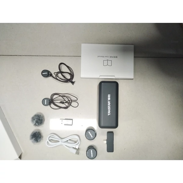 TAKSTAR V2 dupla vezeték nélküli mikrofon, 100m hatótávval, zajszűrés, töltőtok, mágneses nyakpánt, iPhone 11-14 kompatibilis