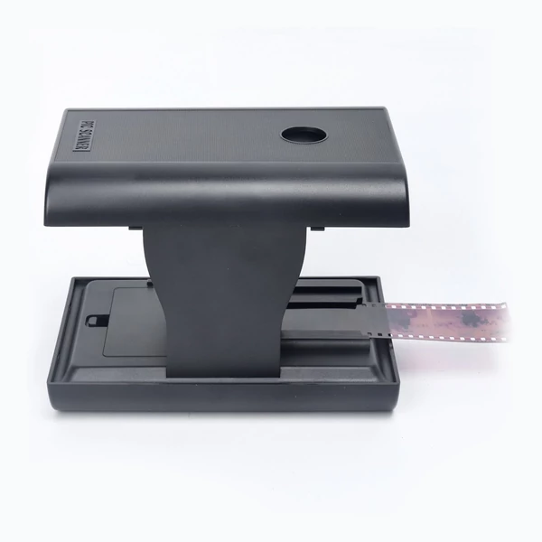 Mobil filmes és diaszkenner 35mm/135mm negatívokhoz és diákhoz, LED háttérvilágítással, ingyenes appal, összecsukható, ajándékötlet