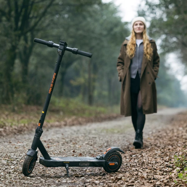 KuKirin S1 Max összecsukható elektromos roller, 350W motor, 36V 10.4Ah akku, 8" kerék, 39km hatótáv, rugós felfüggesztés, nagy kijelző, IP54
