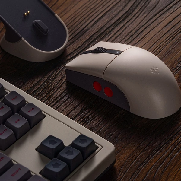 8BitDo Retro R8 egér N kiadás, 3 csatlakozási mód, PAW 3395 szenzor, programozható gombok