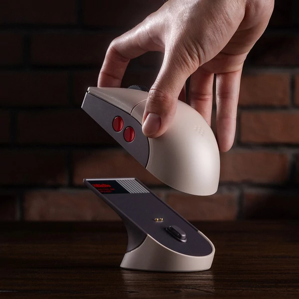 8BitDo Retro R8 egér N kiadás, 3 csatlakozási mód, PAW 3395 szenzor, programozható gombok