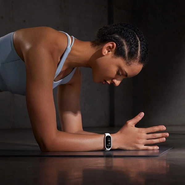 Xiaomi Smart Band 10 CN, 1,72" AMOLED kijelző, 150+ sport mód, 21 napos üzemidő, egészségfigyelés, 5ATM - Fehér