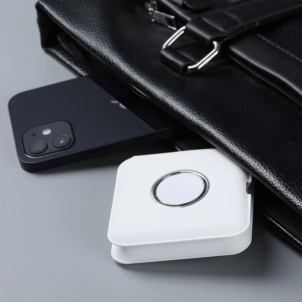 Q500 15W hordozható 2 az 1-ben mágneses vezeték nélküli töltő, összecsukható dokkoló iPhone 12/iWatch-hoz - fehér