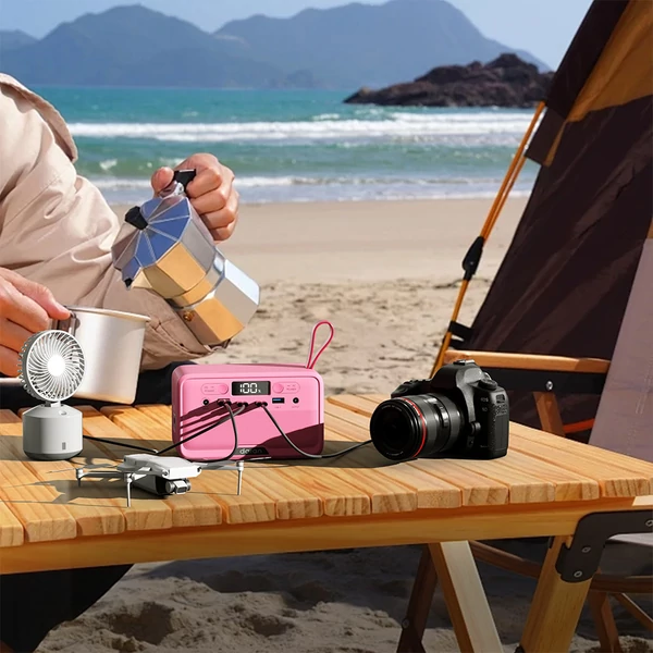 DaranEner YOUYO R100 hordozható energiaközpont 100W, 4 USB, 1 DC, 2 AC csatlakozó, 89,6Wh LiFePO4, LED, kompakt - Pink
