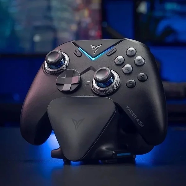 Flydigi vezeték nélküli mágneses töltőállvány APEX és Vader sorozatú gaming kontrollerekhez – Fehér