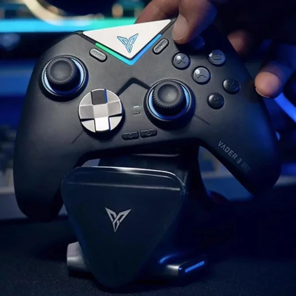 Flydigi vezeték nélküli mágneses töltőállvány APEX és Vader sorozatú gaming kontrollerekhez – Fehér
