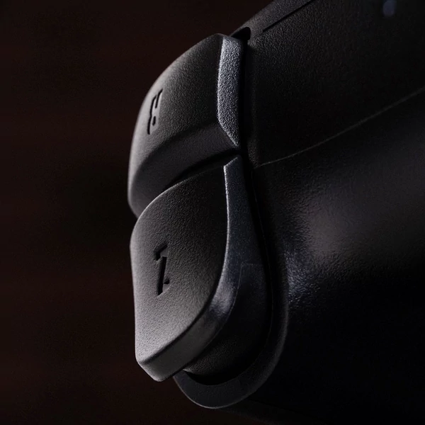 Az 8BitDo 64 Bluetooth játékkonzol kontroller Analogue 3D, Switch 1/2, Windows és Android eszközökhöz - Fekete színben