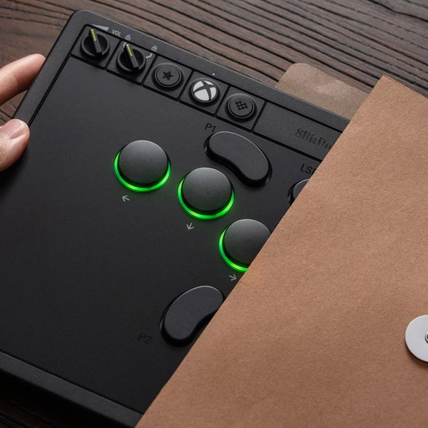 8BitDo Arcade kontroller Xboxhoz, kompatibilis Series X|S, One és Windows, RGB fénygyűrű, 4ms vezetékes késés