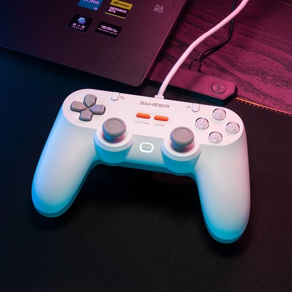 GameSir T3 Lite vezetékes szimmetrikus PC/Switch/Android/iOS kontroller, 1000Hz, Hall stick, turbó, rezgés, 2 programozható gomb – Fehér