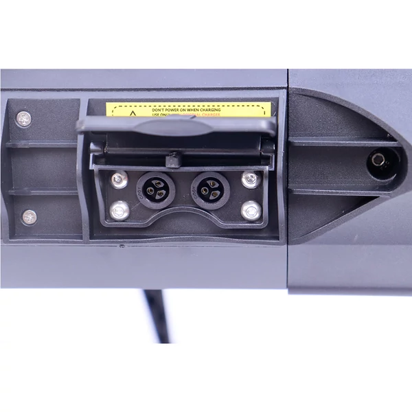 KuKirin G3 Pro 2024 terepre való elektromos roller 2400W összteljesítmény, 80 km hatótáv, 65 km/h, kivehető akkumulátor, IP54 vízálló, hidraulikus fék