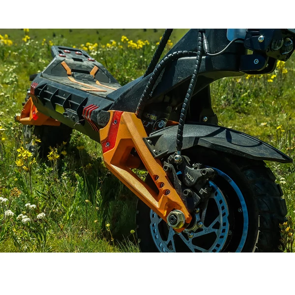 KuKirin G3 Pro 2024 terepre való elektromos roller 2400W összteljesítmény, 80 km hatótáv, 65 km/h, kivehető akkumulátor, IP54 vízálló, hidraulikus fék
