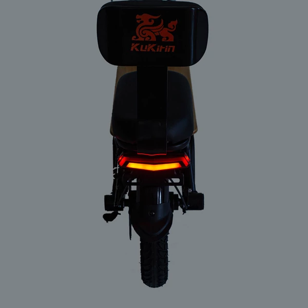 KuKirin C1 Pro elektromos roller, 500W motor, 48V 26Ah akkumulátor, 100 km hatótáv, 14" kerék, összecsukható, hátsó ülés és kosár - fekete