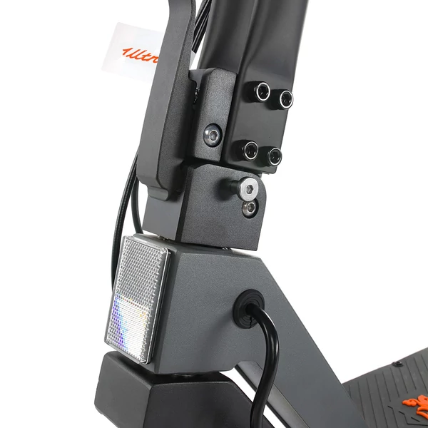 KuKirin G2 Ultra összecsukható elektromos roller, 2x800W motor, 48V 18Ah akku, 50 km/h sebesség, 55 km hatótáv
