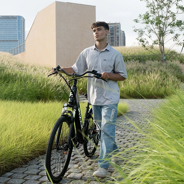 PIXAR Cruiser elektromos kerékpár, 250W, 36V 12.8Ah akku, 27.5" kerék, 25km/h, 100km hatótáv, hidraulikus tárcsafék, Shimano 7 sebesség - fekete