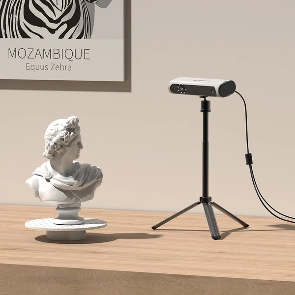 3DMakerpro Lynx 3D szkenner Luxury Edition – 0,10 mm pontosság, 0,30 mm felbontás, 10 fps, fehér fény, vizuális követés, 250×400 mm tartomány