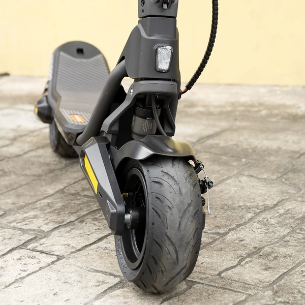 CUNFON RS500 elektromos roller – 500W motor, 36V 13Ah akku, 56 km hatótáv, 40 km/h, 9.5" kerék, 15° emelkedő, tárcsafék, 100 kg teherbírás