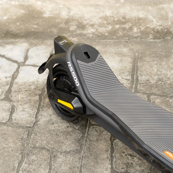 CUNFON RS500 elektromos roller – 500W motor, 36V 13Ah akku, 56 km hatótáv, 40 km/h, 9.5" kerék, 15° emelkedő, tárcsafék, 100 kg teherbírás