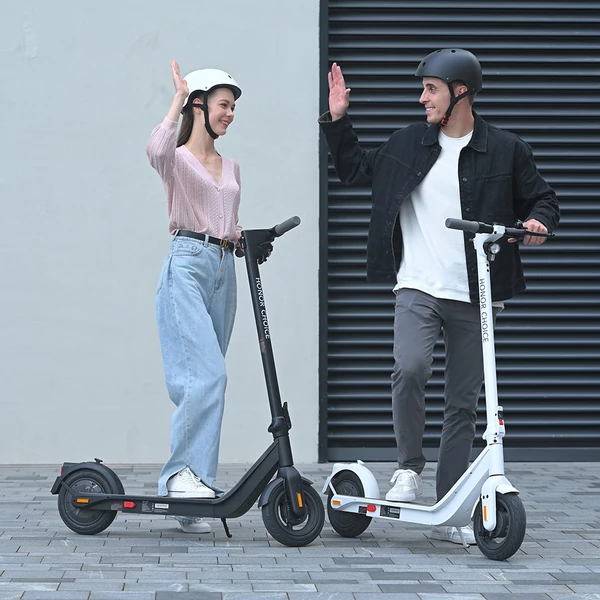 INMOTION Air elektromos roller, 350W motor, 30 km/h, 35 km hatótáv, 10" gumik, 120 kg teherbírás