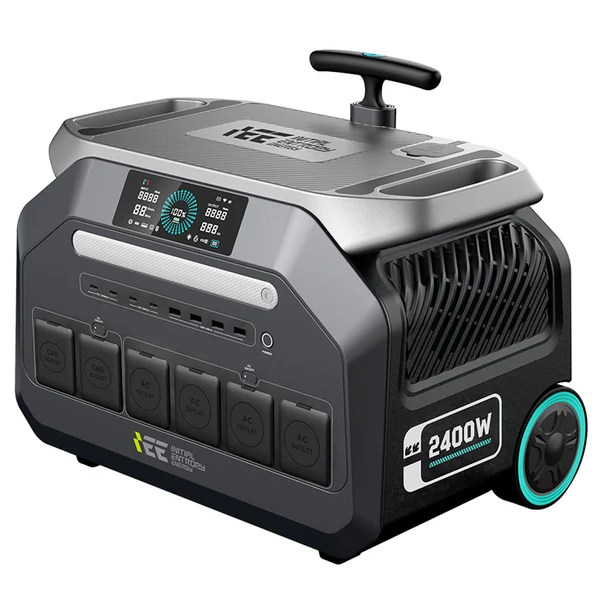 IEETek P2400 hordozható erőmű – 2048Wh LiFePO4 akkumulátor, 2400W tiszta szinusz, 4800W csúcs, 1800W gyorstöltés, 800W napelem, <10ms EPS, WiFi/Bluetooth